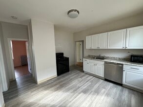 154 Stanwood St, Unit #3 in Boston, MA - Foto de edificio - Building Photo