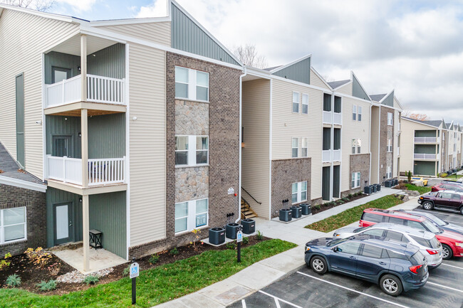 Cedar Creek Flats in Louisville, KY - Building Photo - Building Photo