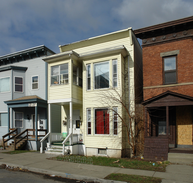 157 6th Ave in Troy, NY - Foto de edificio