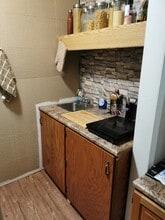 143 Ontario St in Quinte West, ON - Building Photo - Building Photo