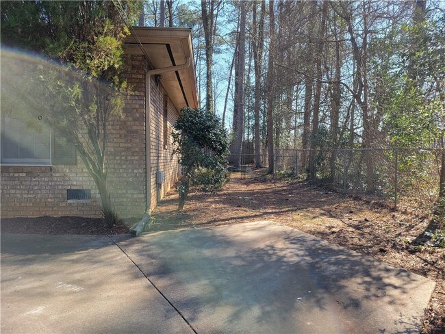 4757 Fellswood Dr in Stone Mountain, GA - Building Photo - Building Photo