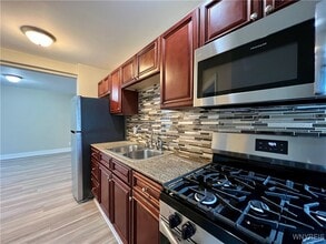 1225 Hertel Ave in Buffalo, NY - Building Photo - Building Photo