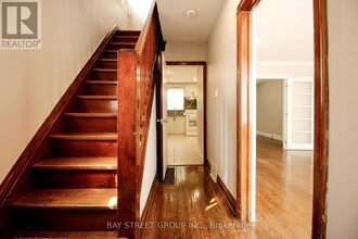 946 Eglinton Ave E in Toronto, ON - Building Photo - Building Photo