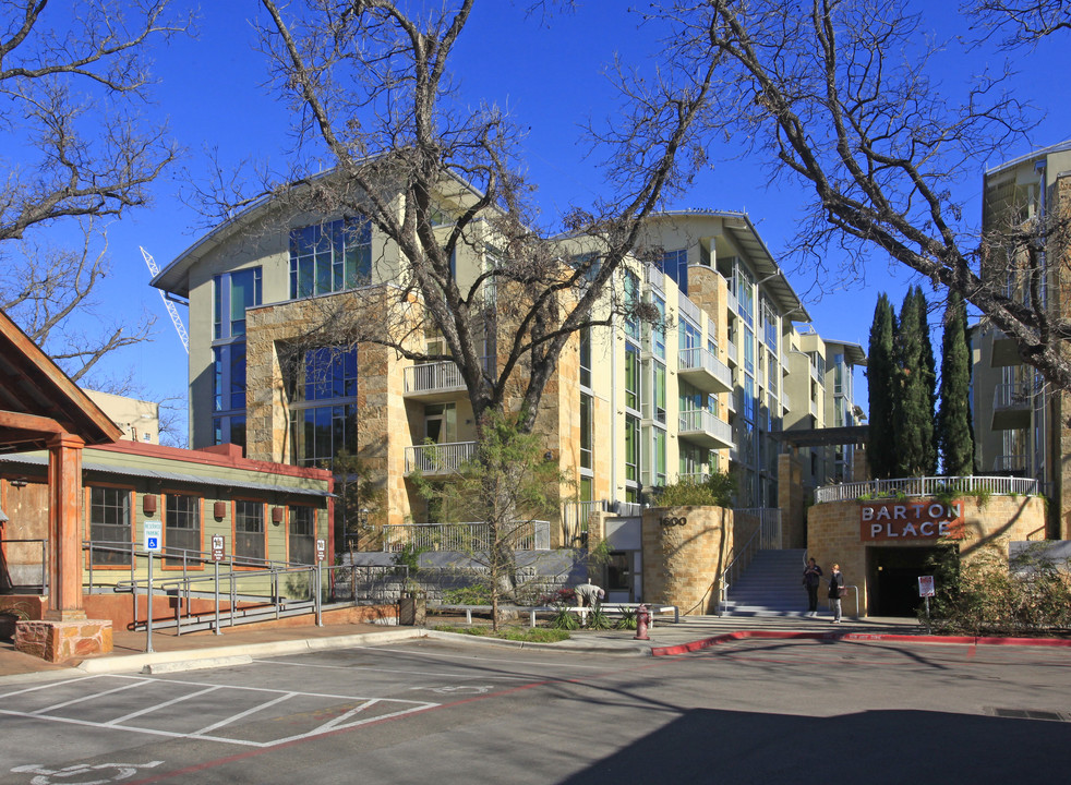 Barton Place in Austin, TX - Building Photo