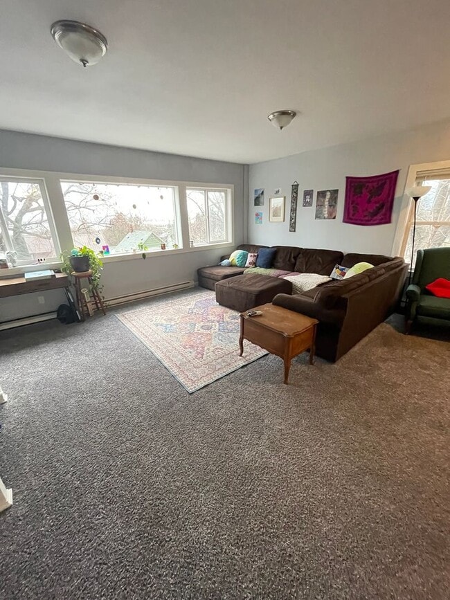 2317 W 9th St in Duluth, MN - Building Photo - Building Photo