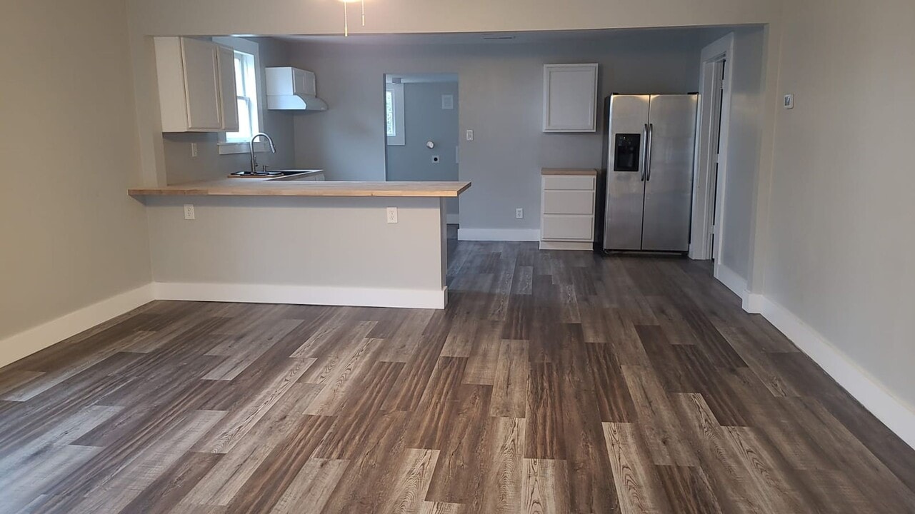 203 H St in Anderson, SC - Building Photo