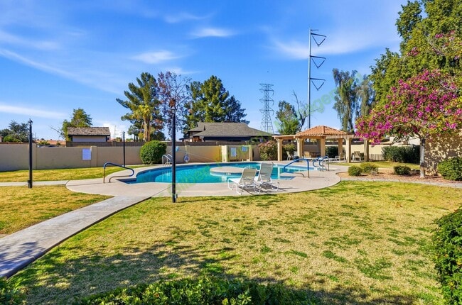 801 E Vaughn Ave in Gilbert, AZ - Building Photo - Building Photo