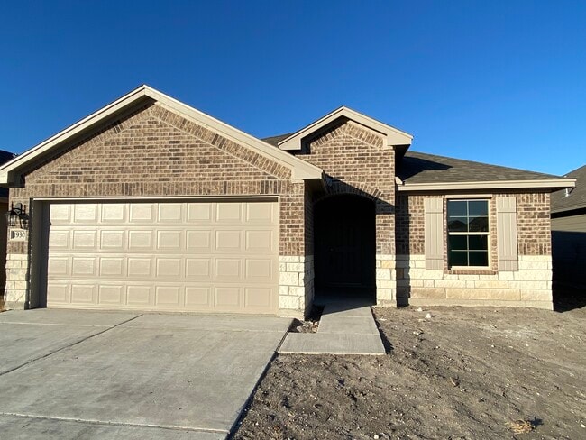 property at 1930 Kentucky Derby Dr