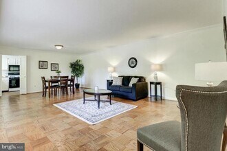 10667 Montrose Ave in Bethesda, MD - Building Photo - Building Photo