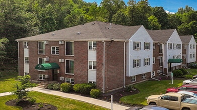 Leominster Gardens in Leominster, MA - Building Photo - Building Photo