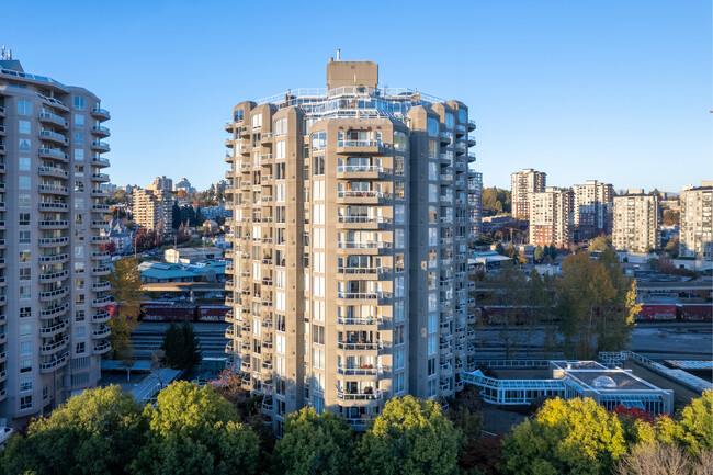 Anchor Pointe in New Westminster, BC - Building Photo - Building Photo