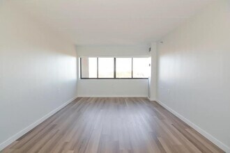 1925 Commonwealth Ave in Boston, MA - Building Photo - Building Photo