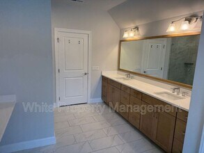 209 Forsythia Ln in Tega Cay, SC - Building Photo - Building Photo