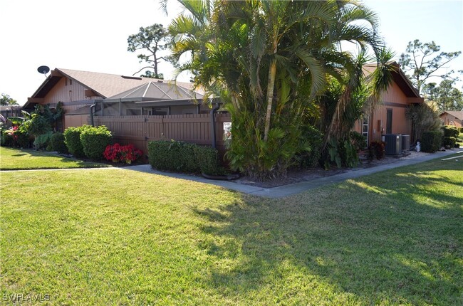 15405 Crystal Lake Dr in North Fort Myers, FL - Building Photo - Building Photo