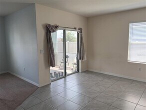609 Bernard Ln in Davenport, FL - Foto de edificio - Building Photo
