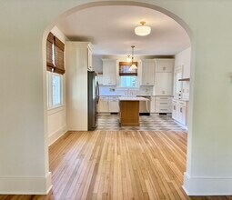 201 Hickory St in Charleston, SC - Foto de edificio - Building Photo