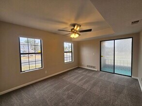 12093 W Cross Dr in Littleton, CO - Building Photo - Building Photo