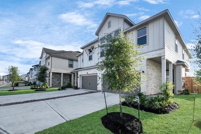 5535 Holly Hvn Ct