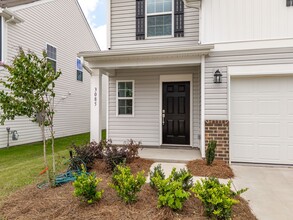3085 Whispering Willows Ct in Inman, SC - Building Photo - Building Photo