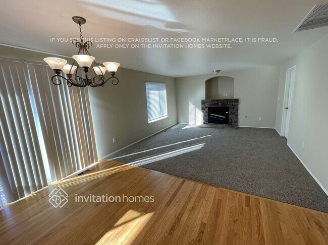 27211 212th Ave SE in Maple Valley, WA - Foto de edificio - Building Photo