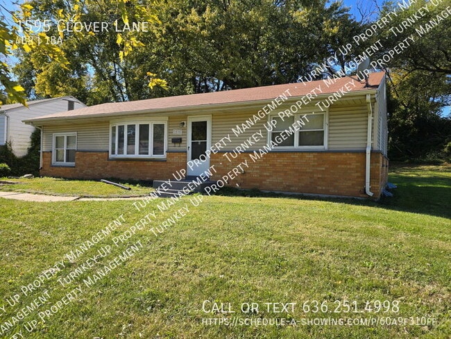 property at 1595 Clover Ln
