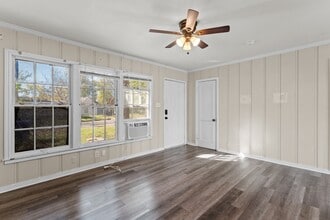 2301 N 16th St in Waco, TX - Building Photo - Building Photo