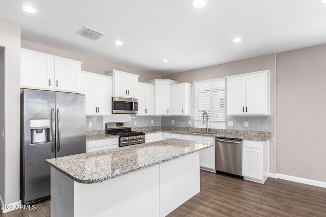29426 W Weldon Ave in Buckeye, AZ - Building Photo - Building Photo