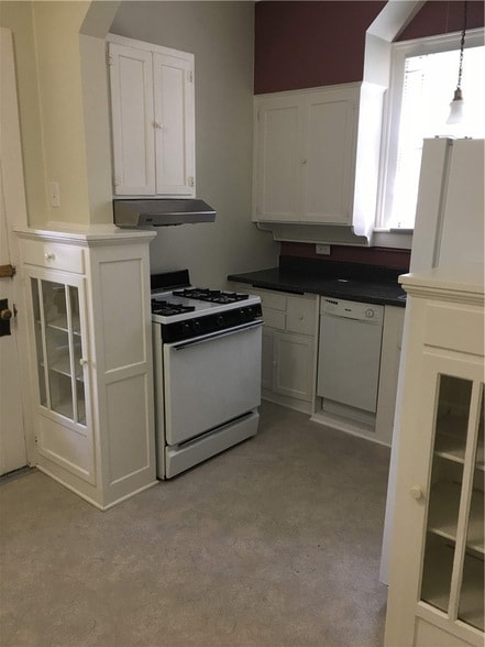 168 Pine St in Corning, NY - Building Photo - Building Photo