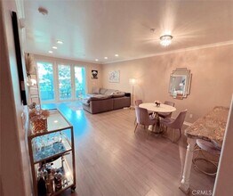 2233 Martin, Unit 207 in Irvine, CA - Building Photo - Building Photo