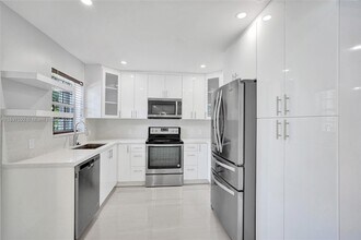 2238 Rodman St in Hollywood, FL - Building Photo - Building Photo