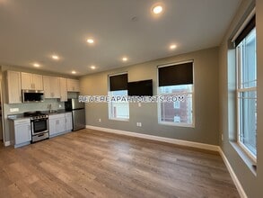 14 Yeamans St-Unit -310 in Revere, MA - Building Photo - Building Photo