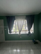 6443 Perry St in Hollywood, FL - Building Photo - Building Photo
