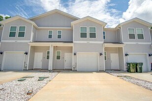 1225 Fairchild Vlg Dr in Pensacola, FL - Building Photo