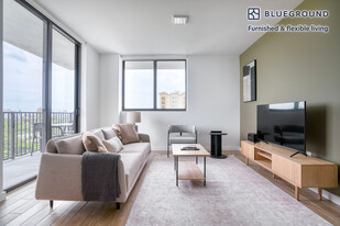 1501 SW 37th Ave in Miami, FL - Building Photo