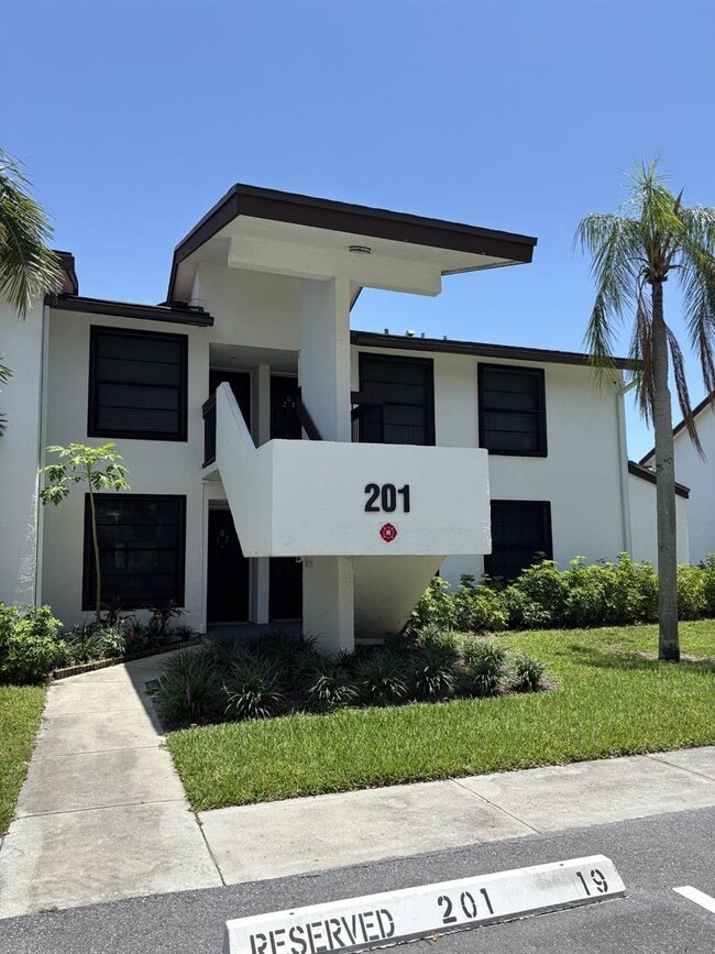 property at 201 Lake Pointe Dr