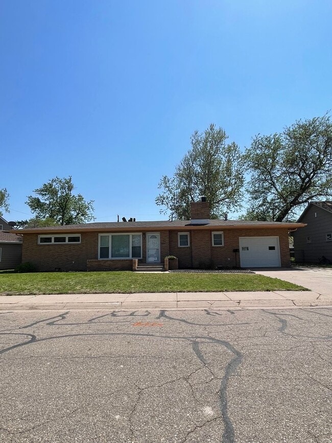 property at 2919 Quivira Ave