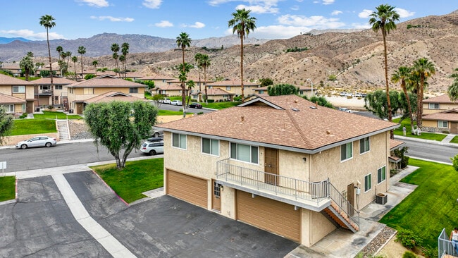 72577 Edgehill Dr, Unit 4 in Palm Desert, CA - Building Photo - Building Photo