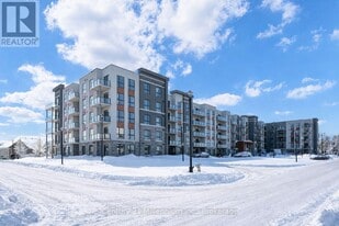 4 Kimberly Ln in Collingwood, ON - Building Photo