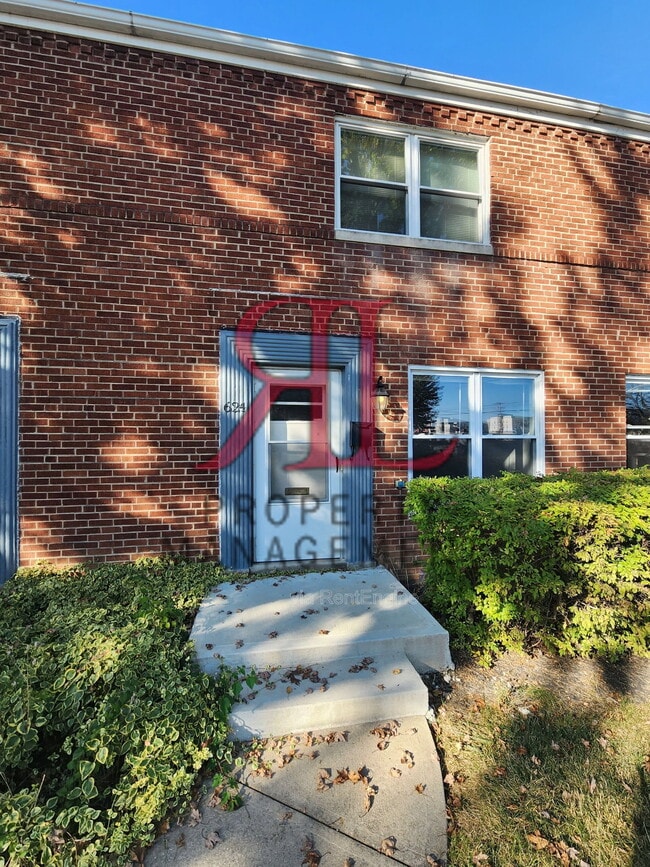 624 Chatham Rd in Columbus, OH - Building Photo - Building Photo