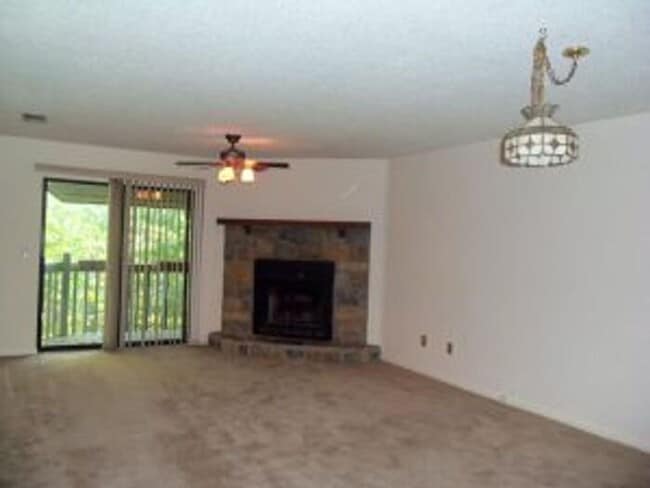 405 Harbison Blvd in Columbia, SC - Building Photo - Building Photo