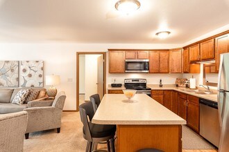 Grand Avenue Estates Apartments Duluth Mn Apartments