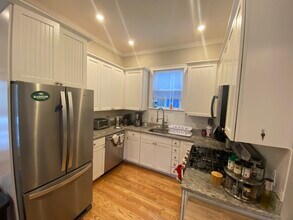 183 River St, Unit 1 in Cambridge, MA - Building Photo - Building Photo