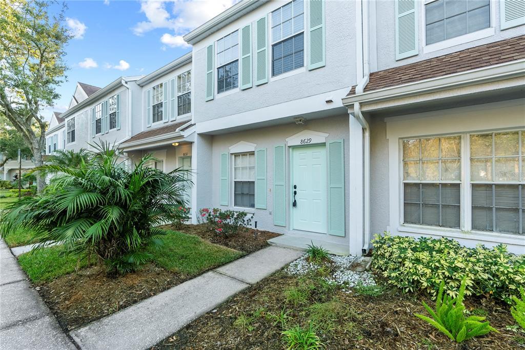 8629 Hunters Key Cir in Tampa, FL - Building Photo