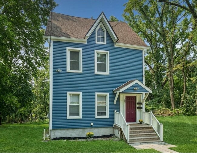 property at 202 N Clinton St