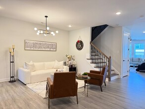 915 Haybeck Ln in Apex, NC - Building Photo - Building Photo