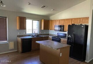 6704 E San Tan Way in Florence, AZ - Building Photo - Building Photo