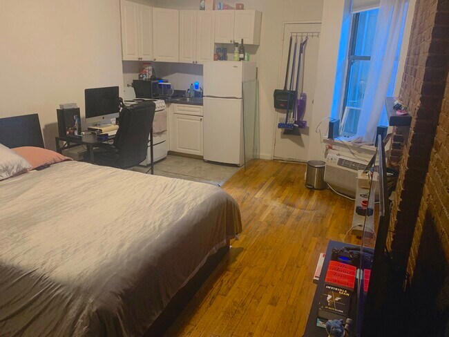 1670 York Avenue in New York, NY - Foto de edificio - Building Photo