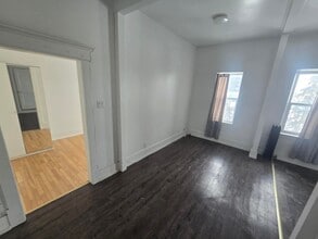 501 McMillan Ave in Winnipeg, MB - Building Photo - Building Photo