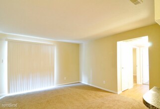 3520 E NASA Pkwy-Unit -# 5194 in Seabrook, TX - Building Photo - Building Photo