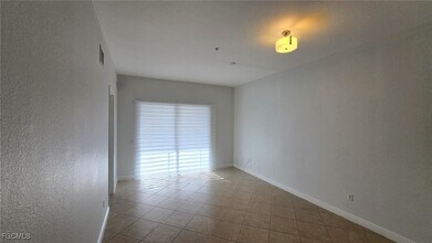 13780 Julias Way in Ft. Myers, FL - Building Photo - Building Photo